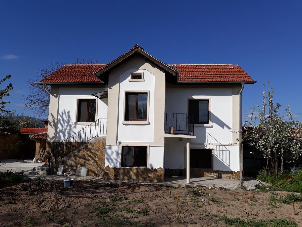 Popovi Koshari Guest House Dolno Panicherevo Bagian luar foto